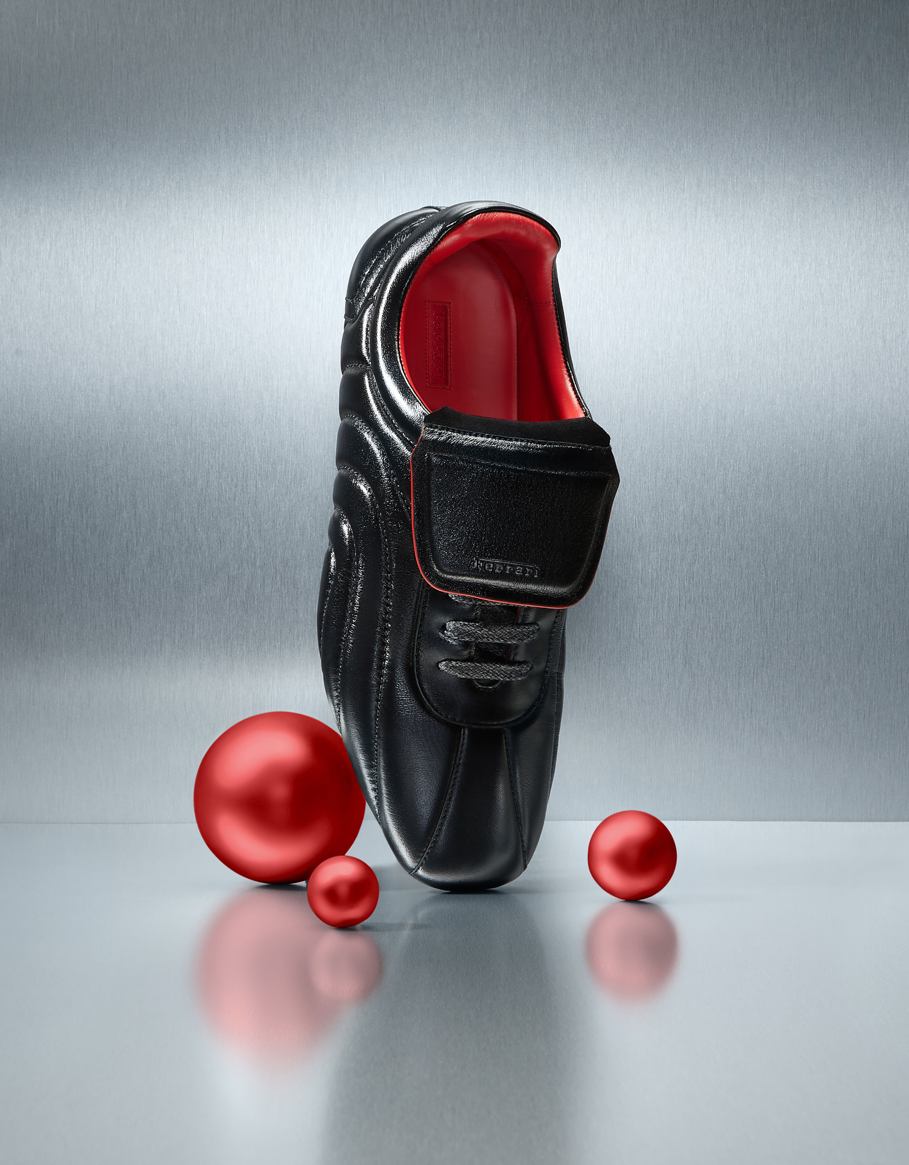 Running trainers in wet-effect leather Ferrari Running trainers in wet-effect leather Black 49403f