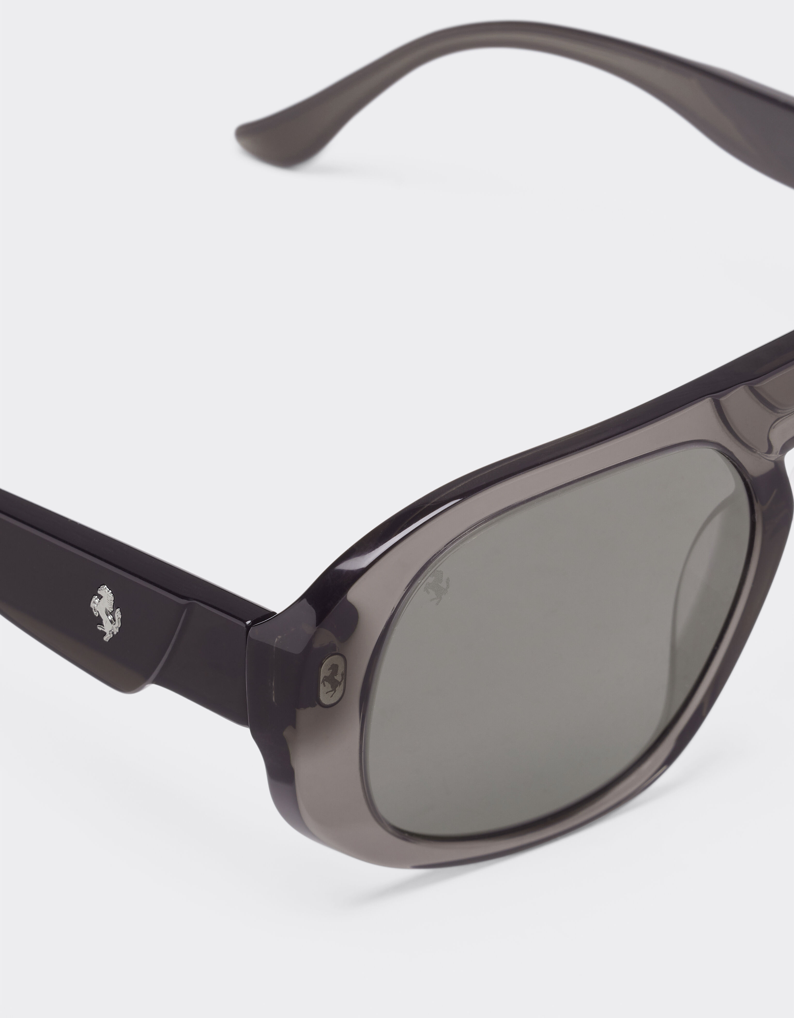Ferrari Ferrari sunglasses in black acetate with polarised black lenses Black LA02Qf