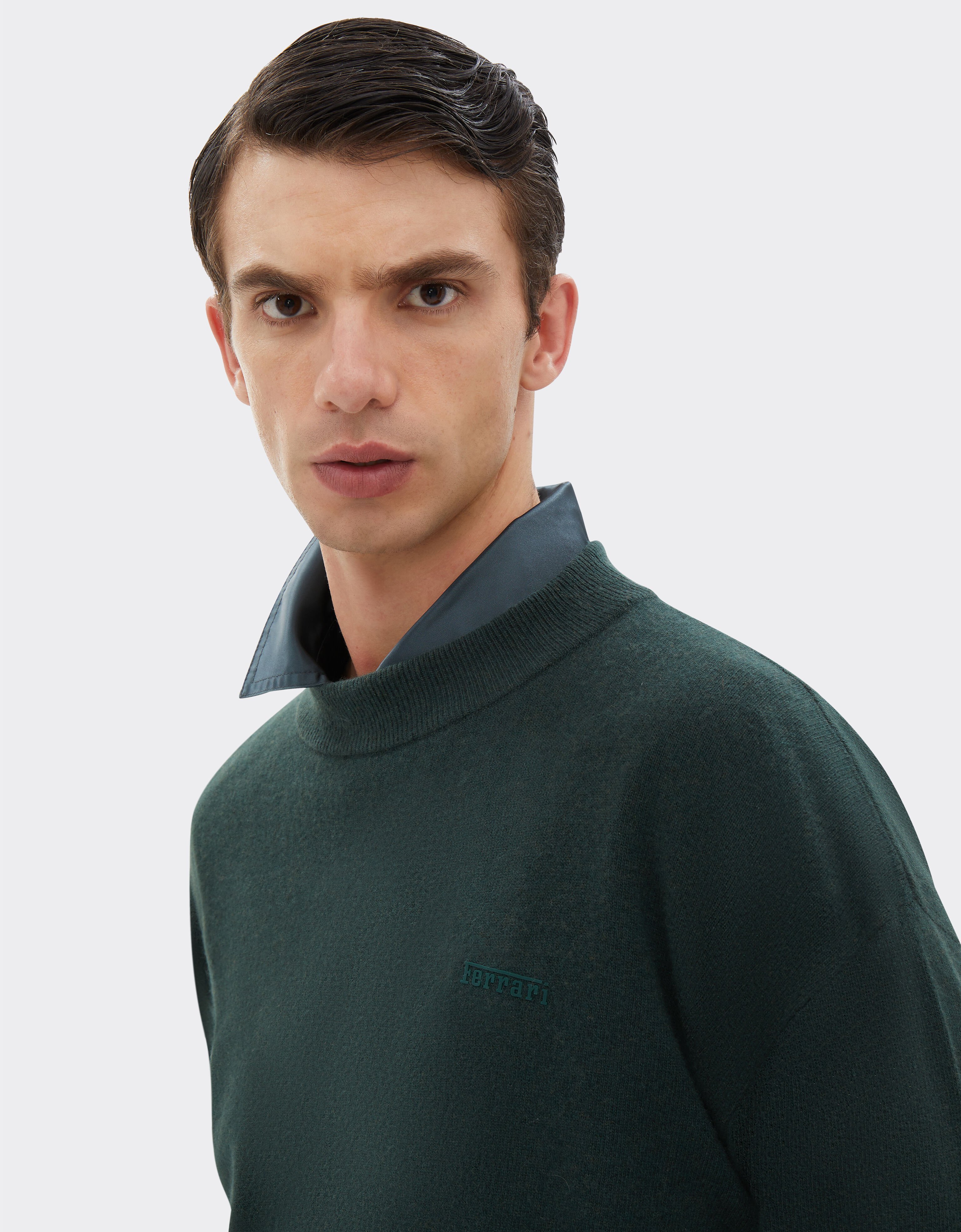 Ferrari Maglia girocollo in lana e cashmere Verde Militare 21204f