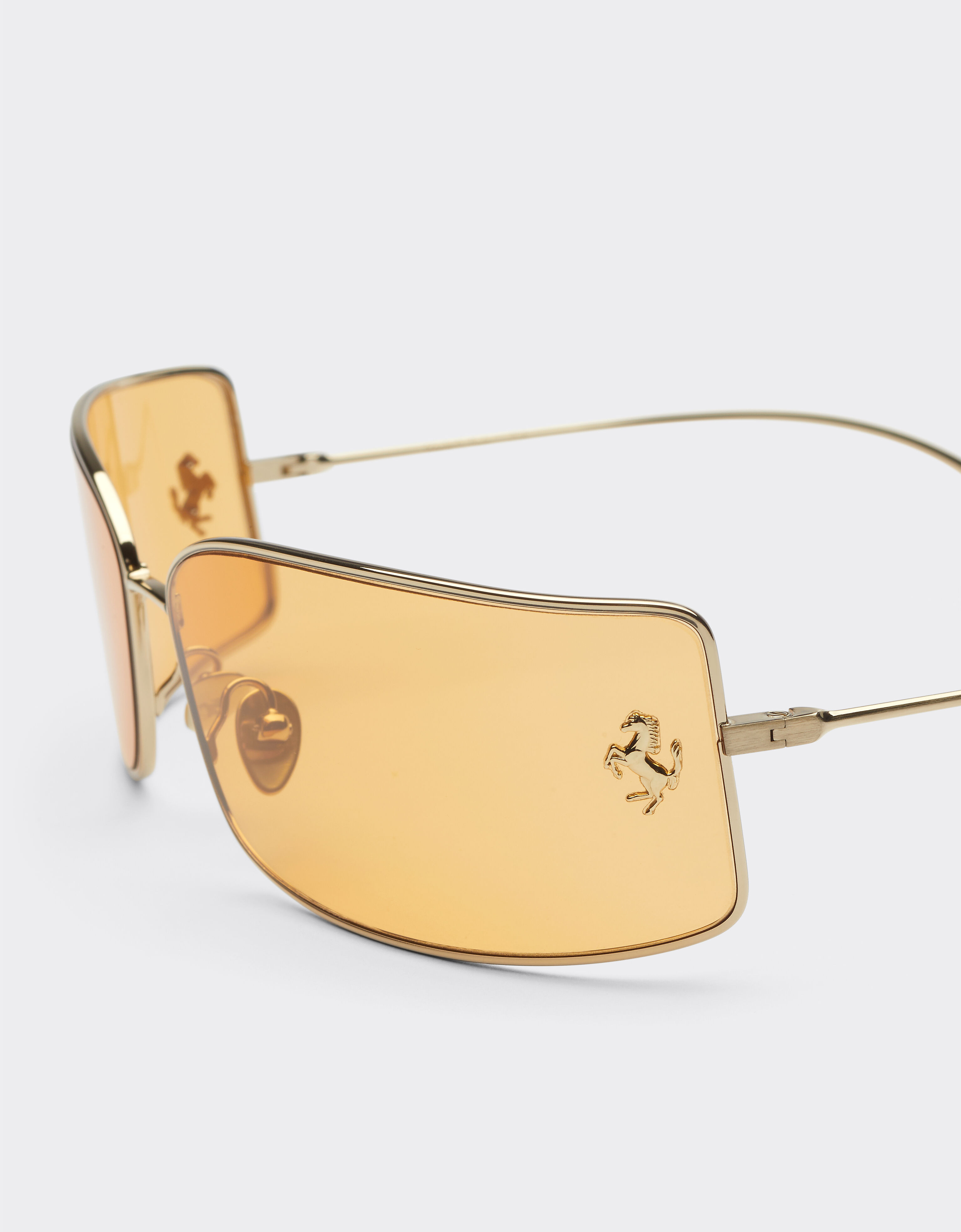 Ferrari Ferrari shield sunglasses with gold lenses 金色 F0643f