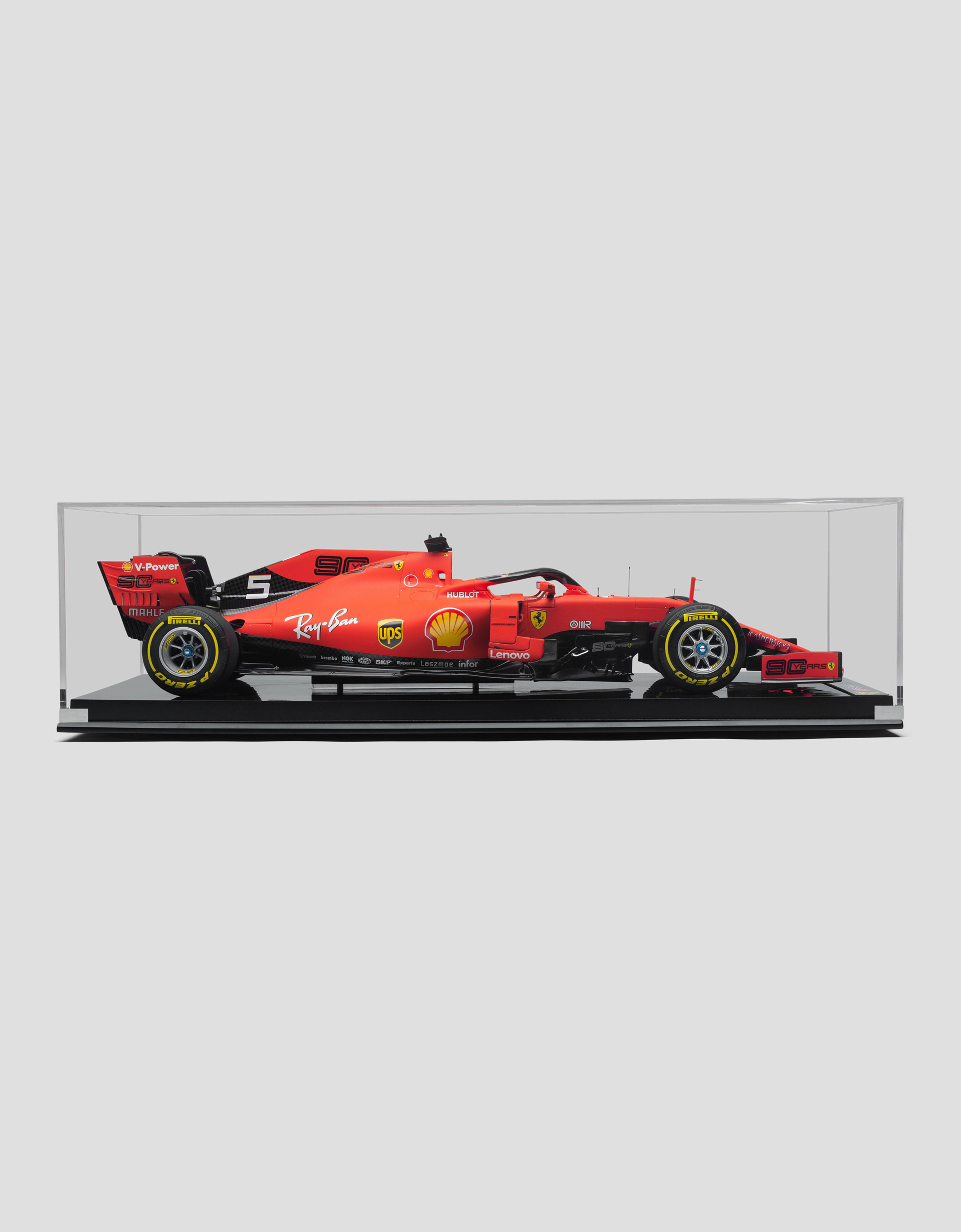 Ferrari Modelo Ferrari SF90 Vettel a escala 1:8 Rojo L7981f