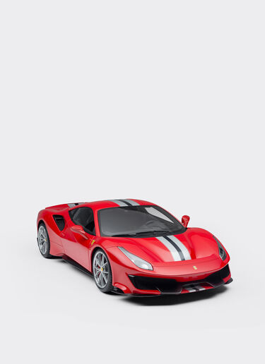 Ferrari Ferrari 488 Pista model in 1:8 scale Red L7815f