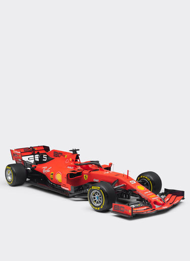 Ferrari Ferrari SF90 Vettel model in 1:8 scale Red L7981f