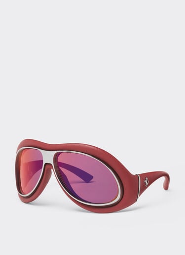 Sunglasses in red leather and gunmetal grey metal with gold rose mirror lenses Ferrari Sunglasses in red leather and gunmetal grey metal with gold rose mirror lenses Racing red LA01Lf