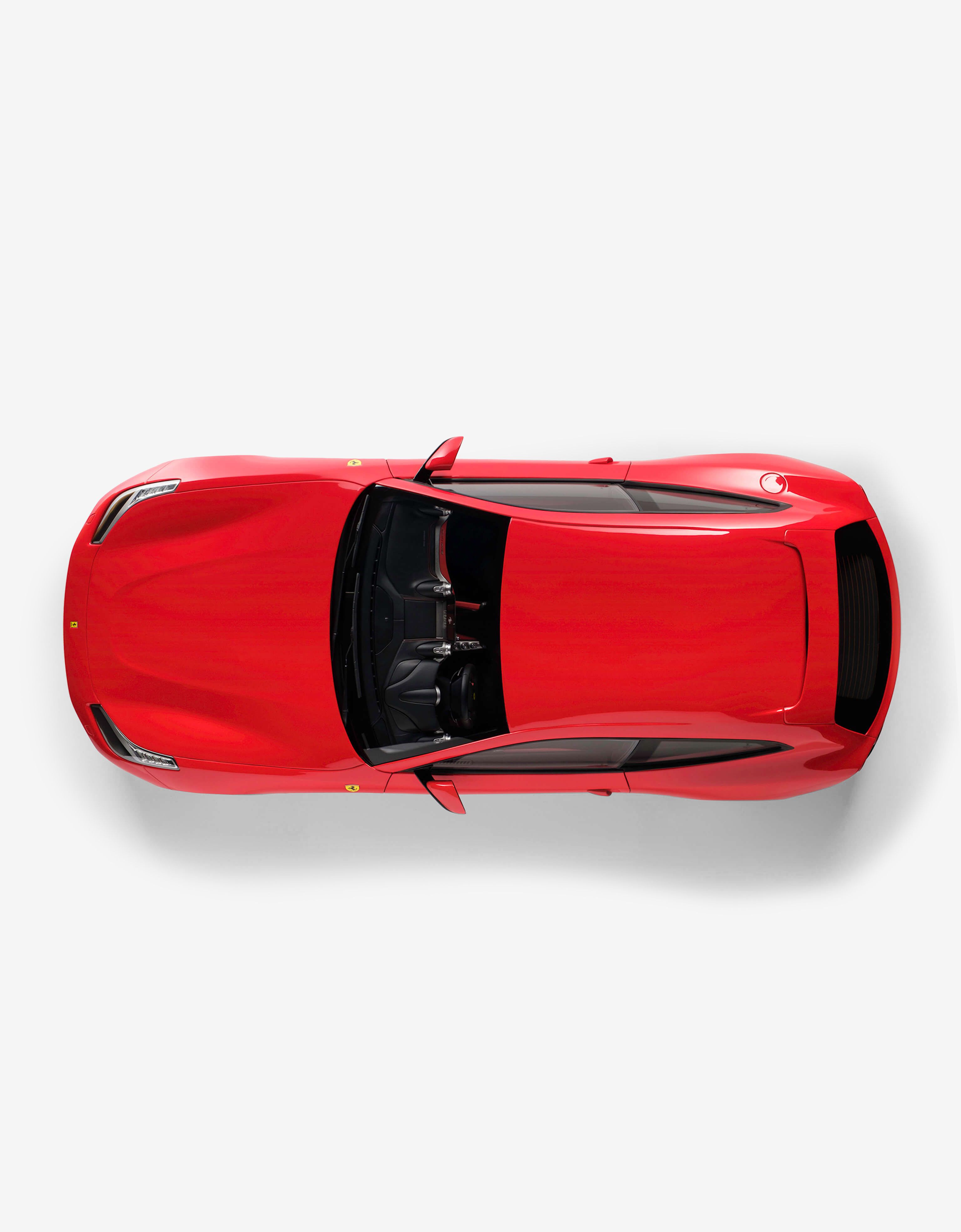 Ferrari Ferrari GTC4 Lusso model in 1:8 scale 红色 L7599f