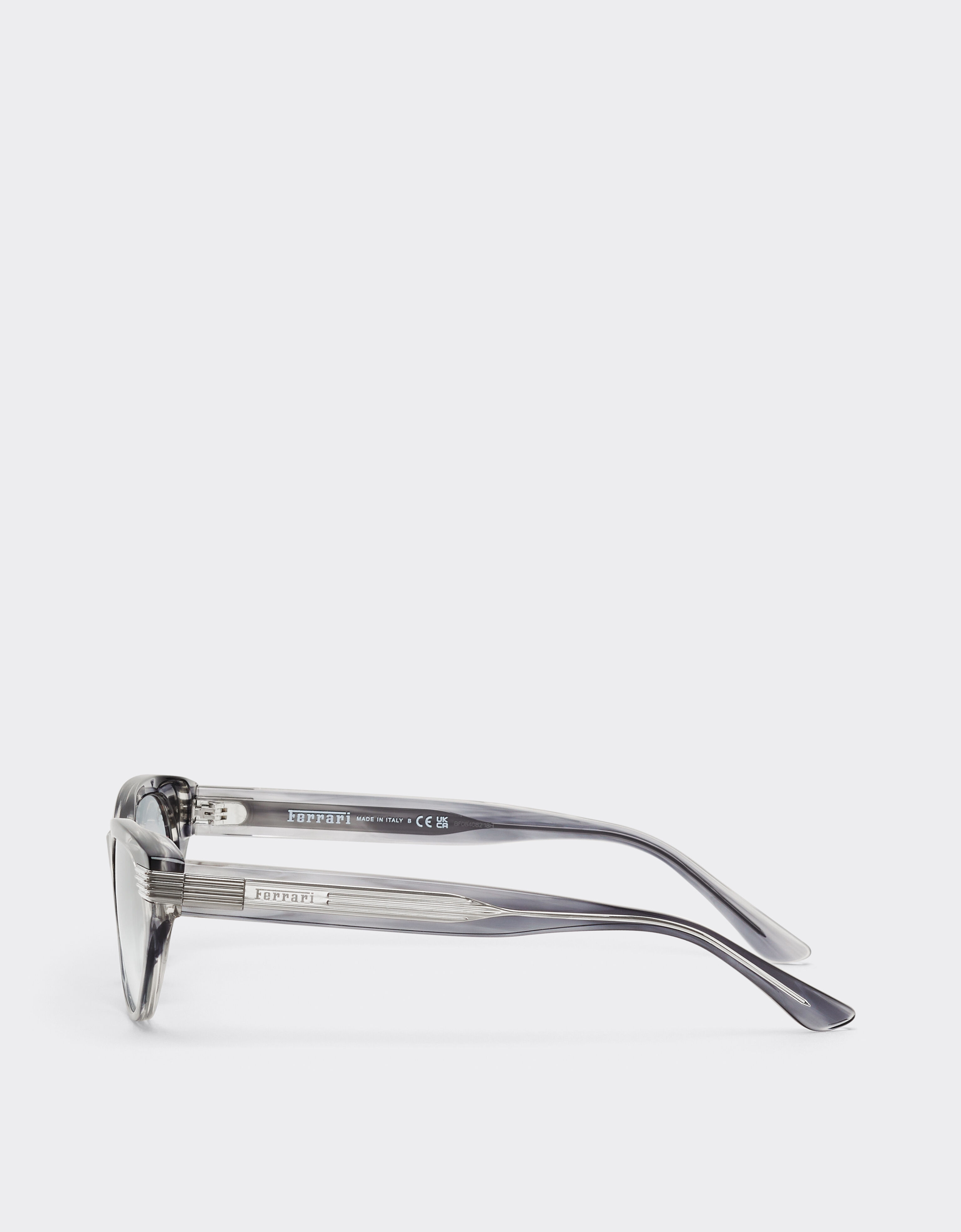 Ferrari Gafas de sol de acetato azul a rayas con lentes espejadas en degradado gris Azul escocés LA0EZf