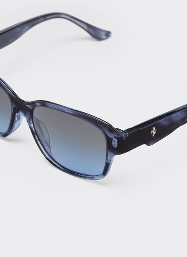 Ferrari Ferrari sunglasses in striped blue acetate with polarised gradient blue lenses Blu Scozia LA031f
