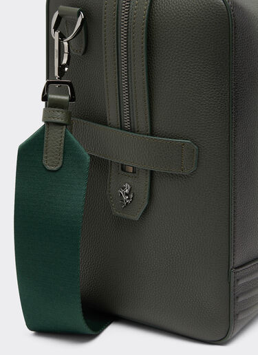 Ferrari Bolsa de viaje GT soft Reacondicionada por Ferrari en cuero sombreado con scooby Verde militar 49878f