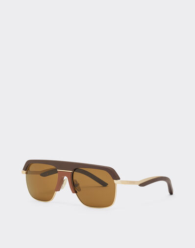 Ferrari Gafas de sol Ferrari de metal dorado mate con cristales polarizados marrones Marrón oscuro LA0ERf