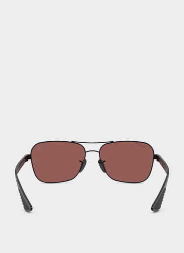 Ferrari Ray-Ban for Scuderia Ferrari RB8336M in metallo nero e fibra di carbonio scura con lenti polarizzate viola specchiate argento Nero LA02If
