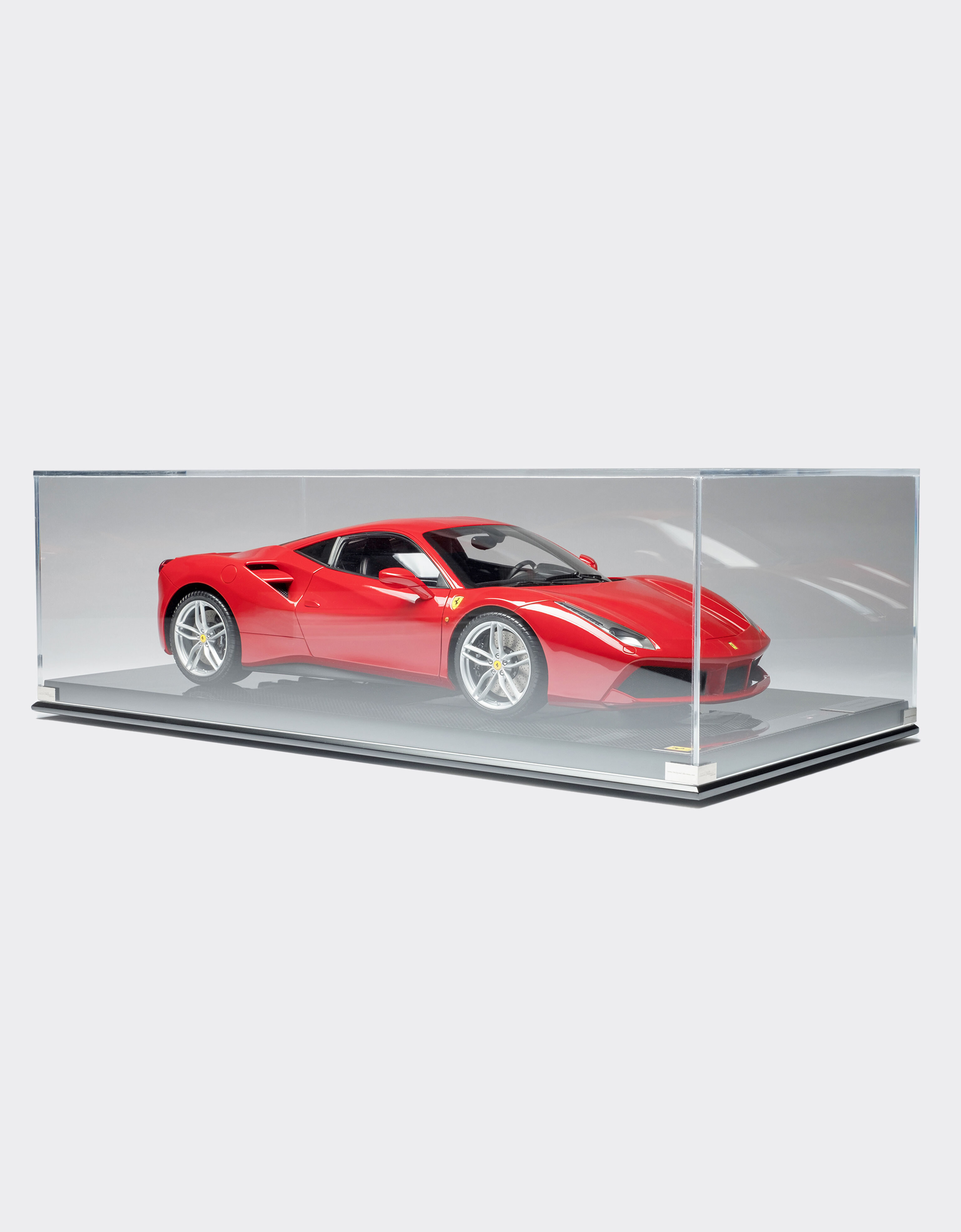 Ferrari 法拉利 488 GTB 1:18 模型车 红色 L7597f
