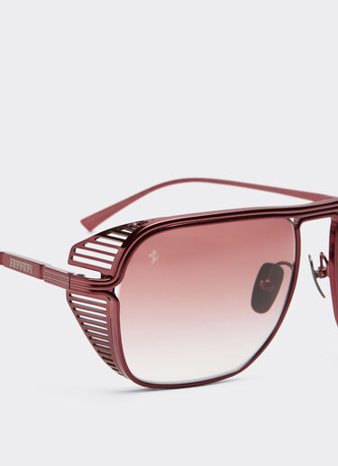 Ferrari Lunettes de soleil Ferrari en titane bordeaux avec verres dégradés bordeaux Bordeaux F1527f