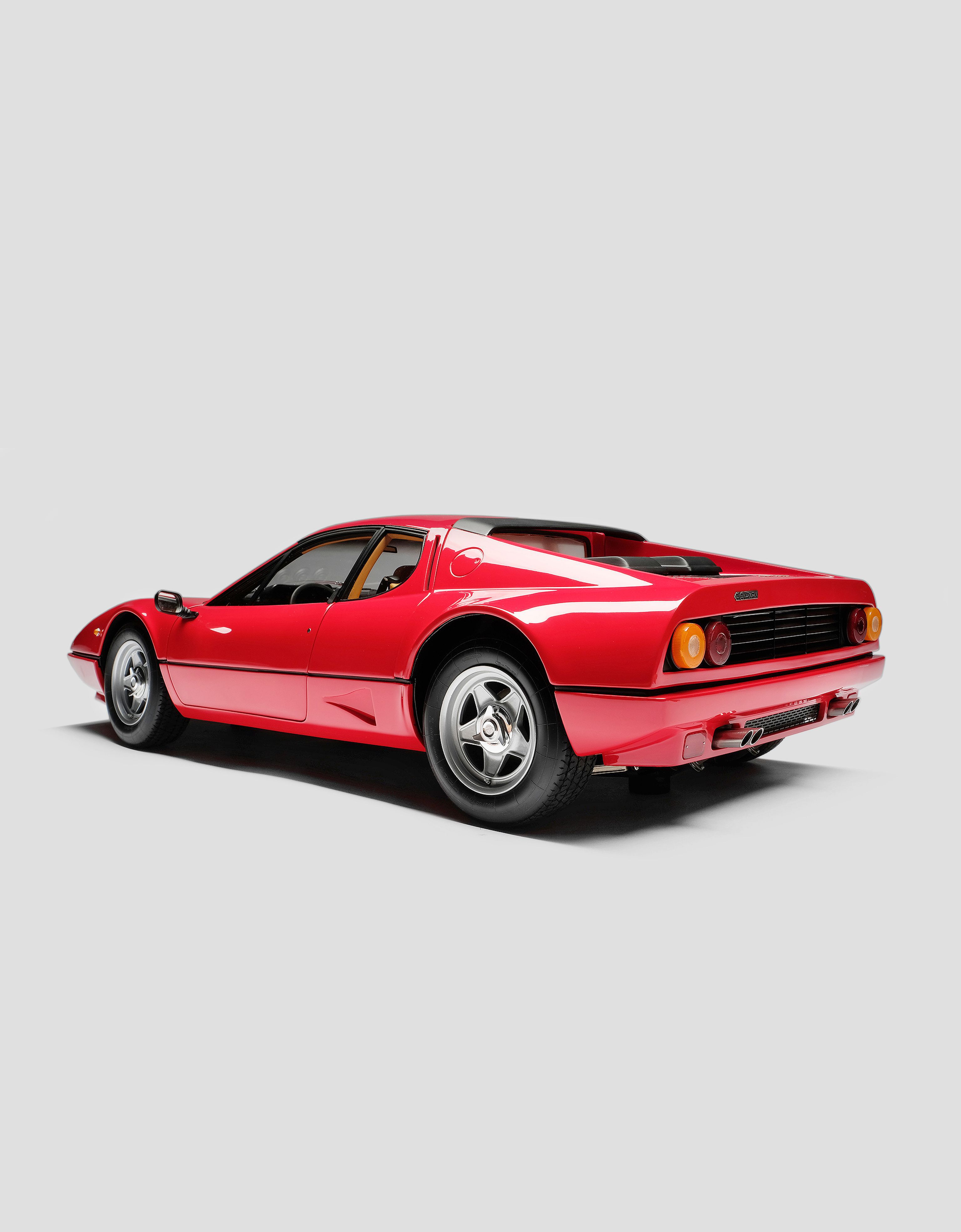 Ferrari Modellauto Ferrari BB 512i im Maßstab 1:8 Rot L7585f