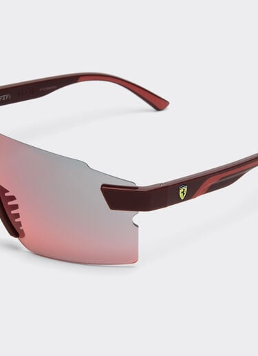 Ferrari Ray-Ban for Scuderia Ferrari 0FZ6024 en material inyectado con lente gris oscuro espejado rojo/amarillo Rosso LY0SG1424EXT0001f
