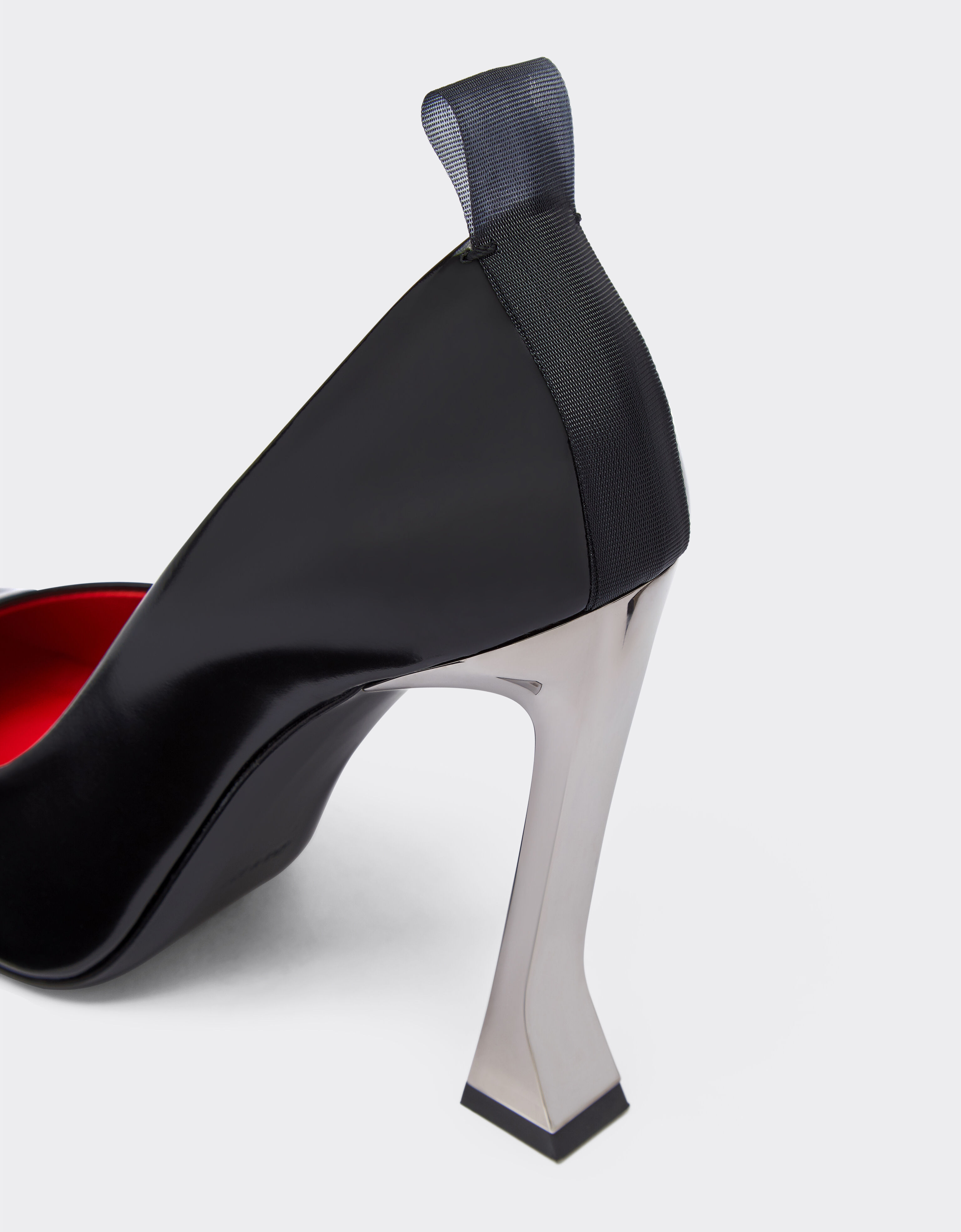 Brushed leather court shoes with Prancing Horse detail in Black for Women Ferrari