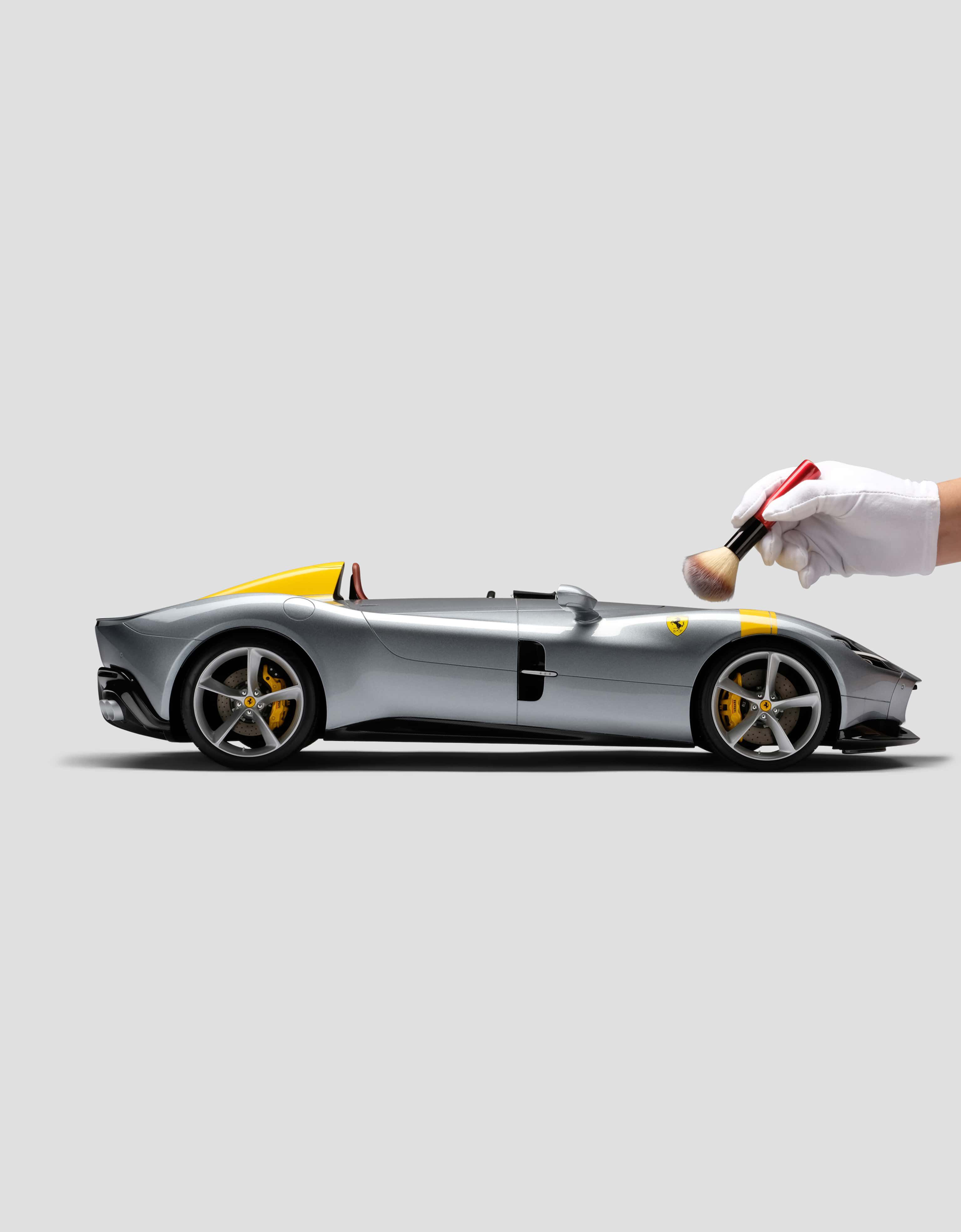 Ferrari Monza SP1 モデルカー 1:8スケール、マルチカラーの | Ferrari®
