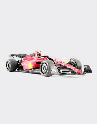 Ferrari Ferrari F1-75 model Carlos Sainz in 1:18 scale Rosso Corsa F0886f