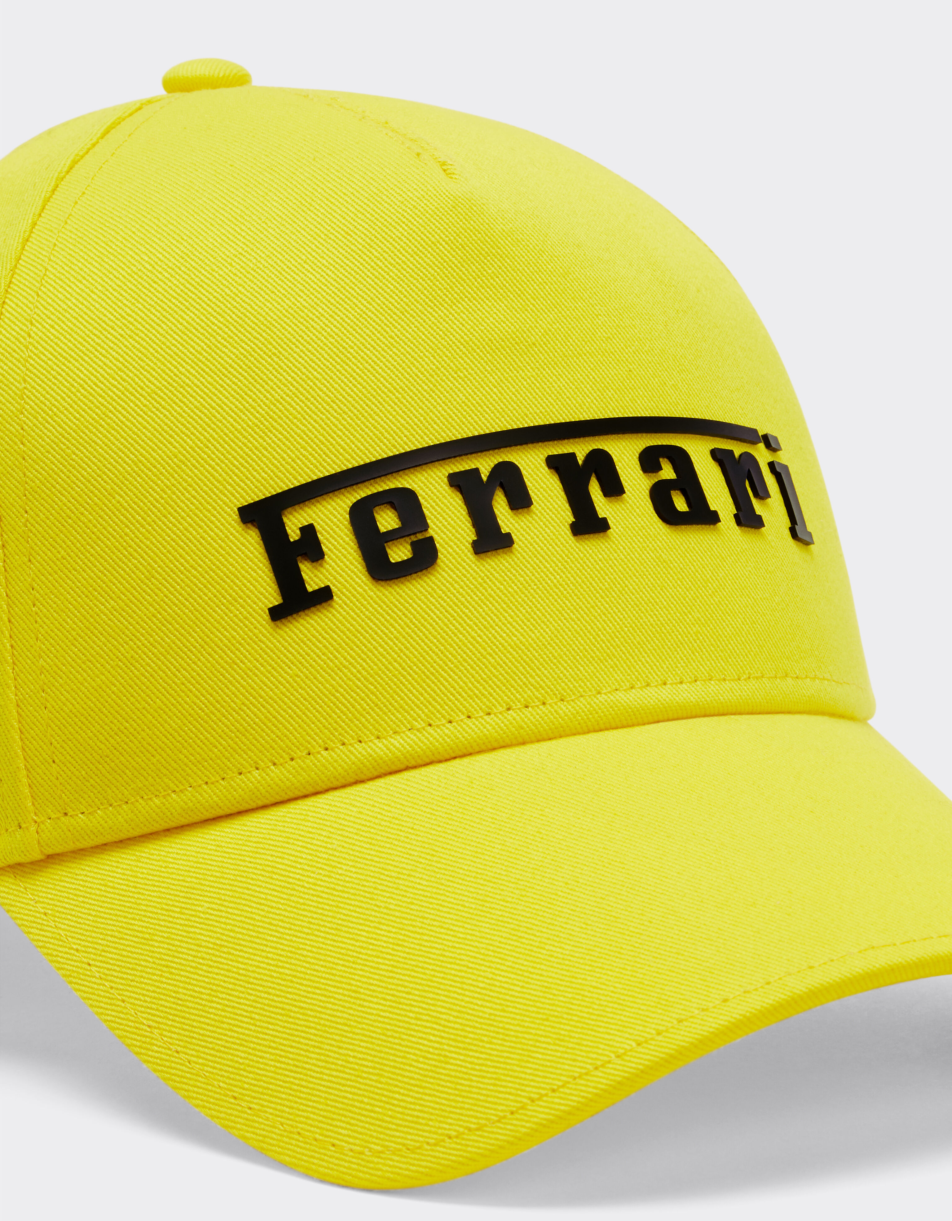 Baseball hat with rubberised logo