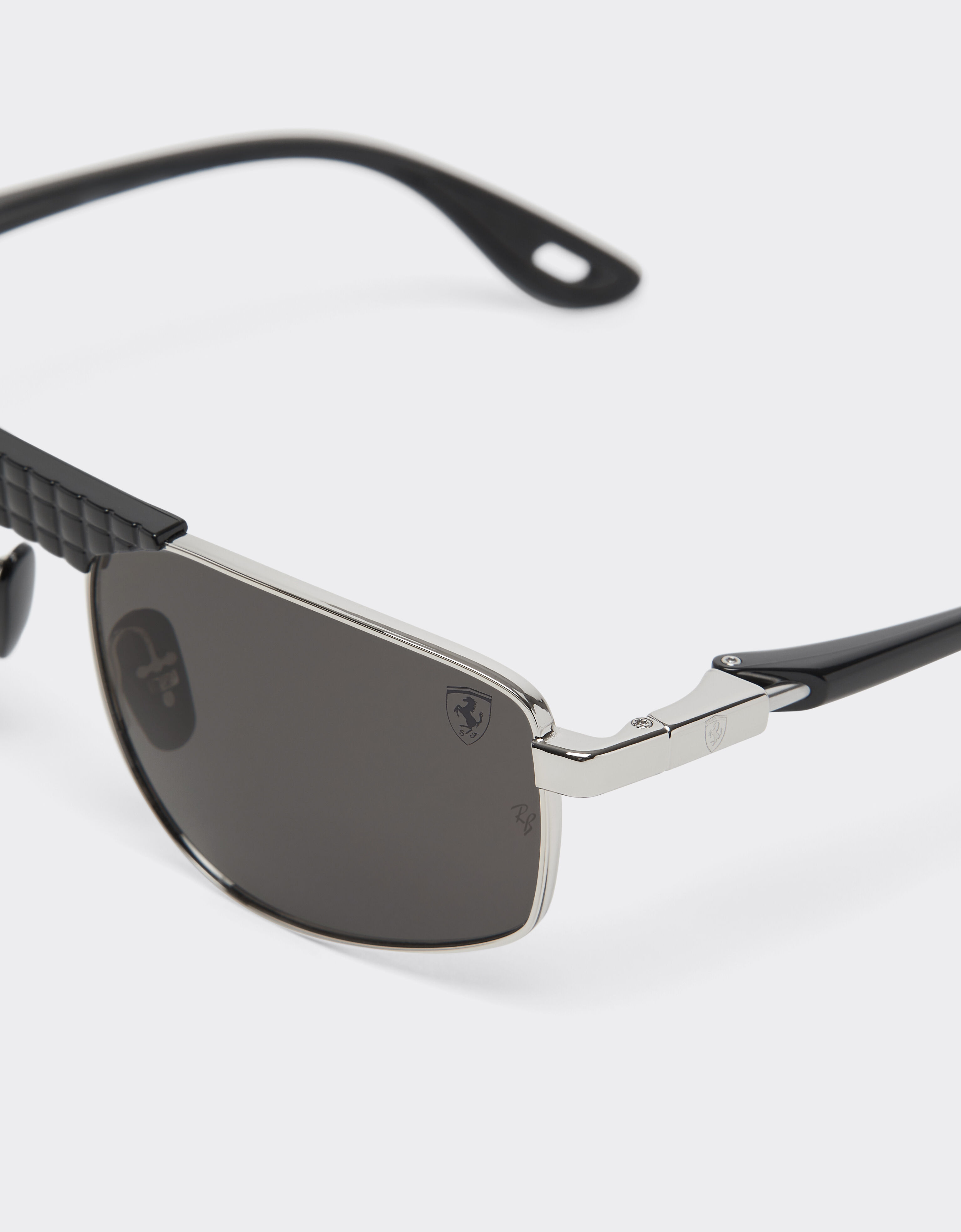 Ferrari Ray-Ban for Scuderia Ferrari RB3776M in silver and black metal with polarised dark grey lenses Silver LA0EHf