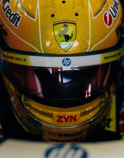 Ferrari Lewis Hamilton Silverstone Special Edition 2026 Mini Helmet, 1:2 Scale Multicolore LO0R2673EXT0001f