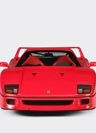 Ferrari 1:18 scale model F40 Red F0112f