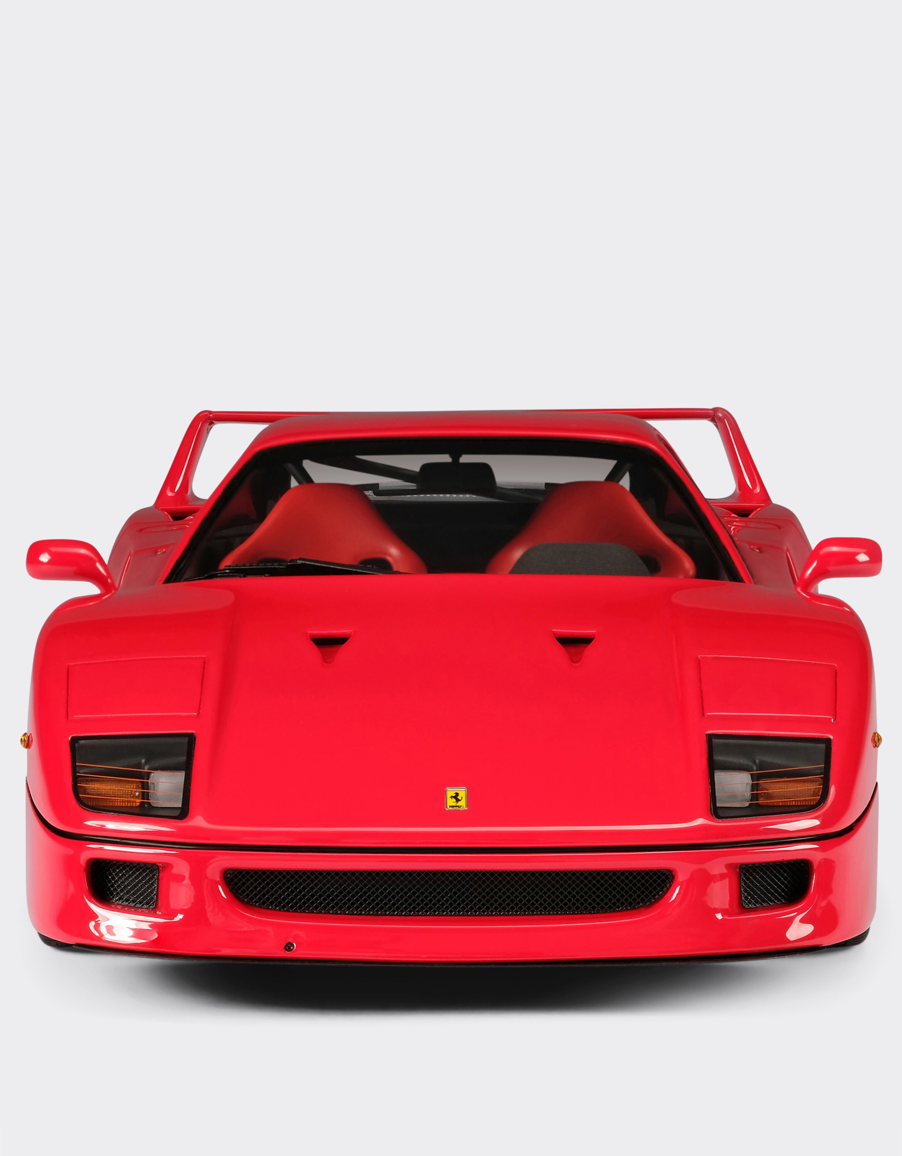 Ferrari 1:18 scale model F40 Red F0112f