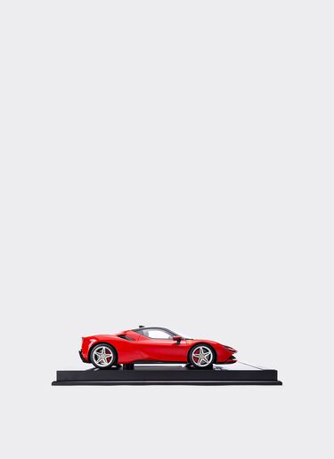 Ferrari 1:12-scale model SF90 Stradale Rouge F0070f