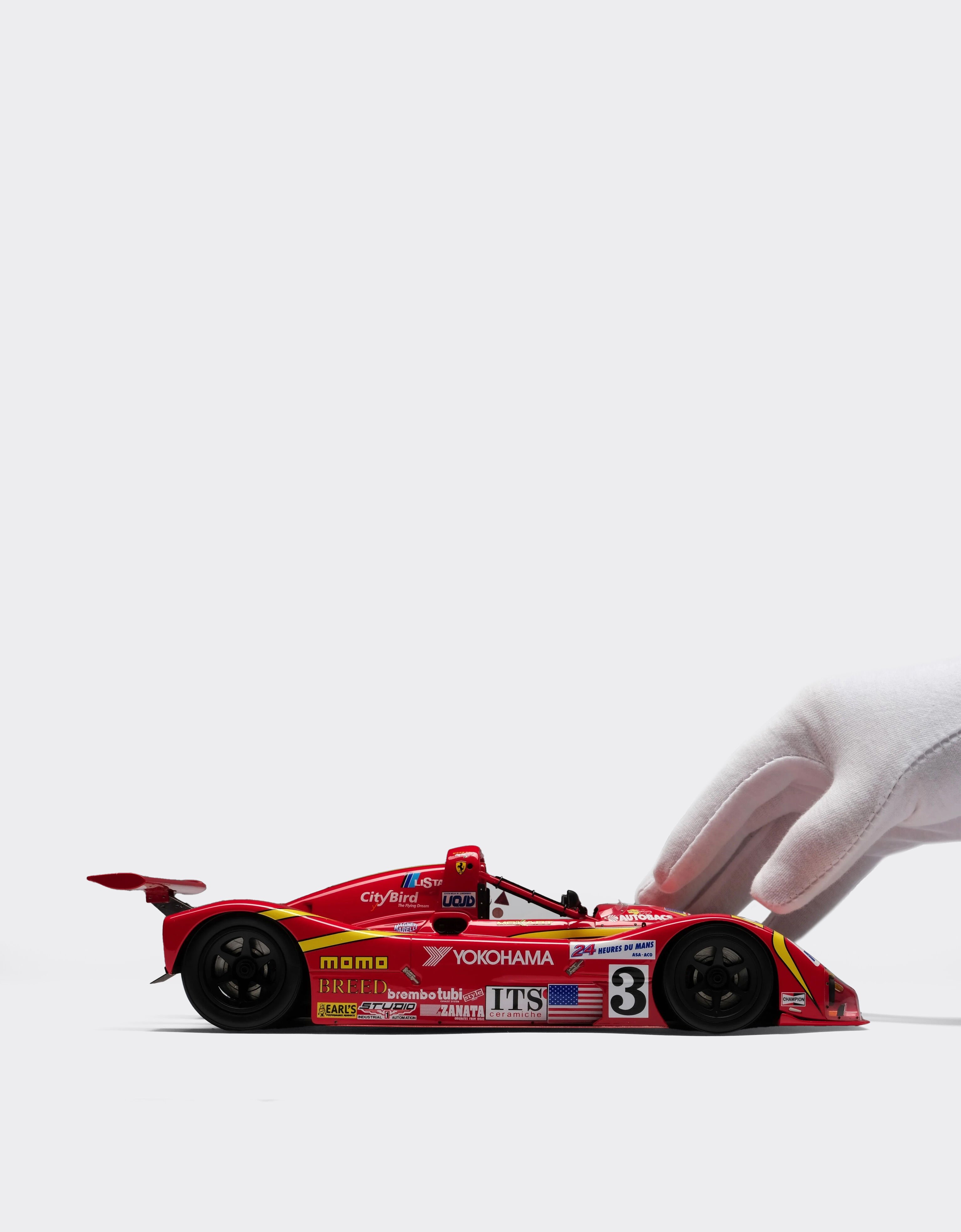 Ferrari Ferrari 333SP Le Mans model in 1:18 scale Red L7589f