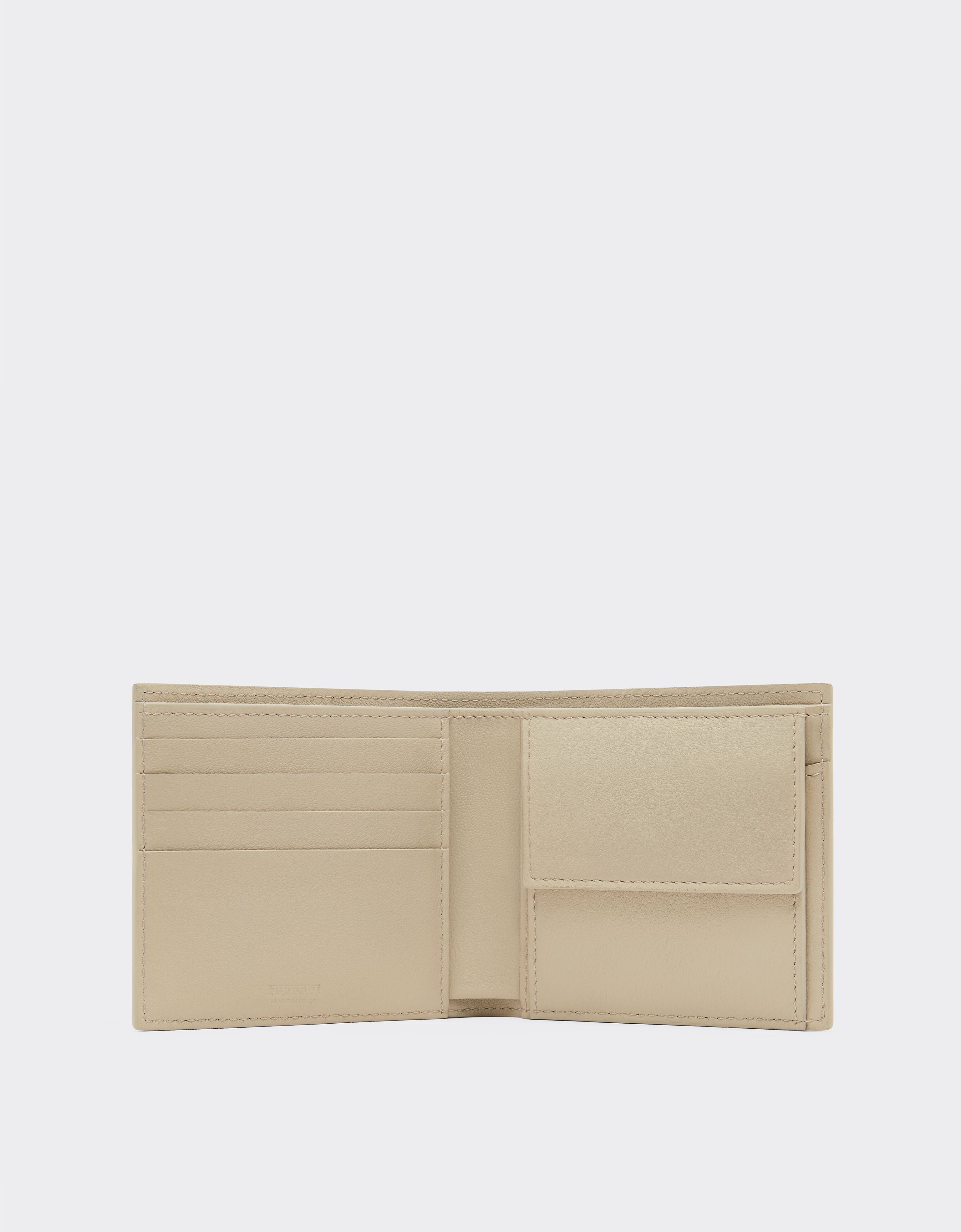 Ferrari Cartera de piel con costura diagonal Gesso 49227f