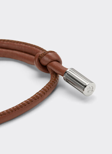 Tubular leather bracelet with engraved Prancing Horse Ferrari Tubular leather bracelet with engraved Prancing Horse Tobacco 50009f