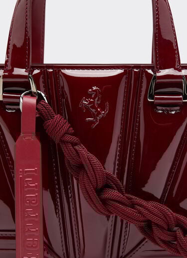 GT mini bolso tote Reacondicionado por Ferrari en charol con scooby Ferrari GT mini bolso tote Reacondicionado por Ferrari en charol con scooby Burdeos 49876f