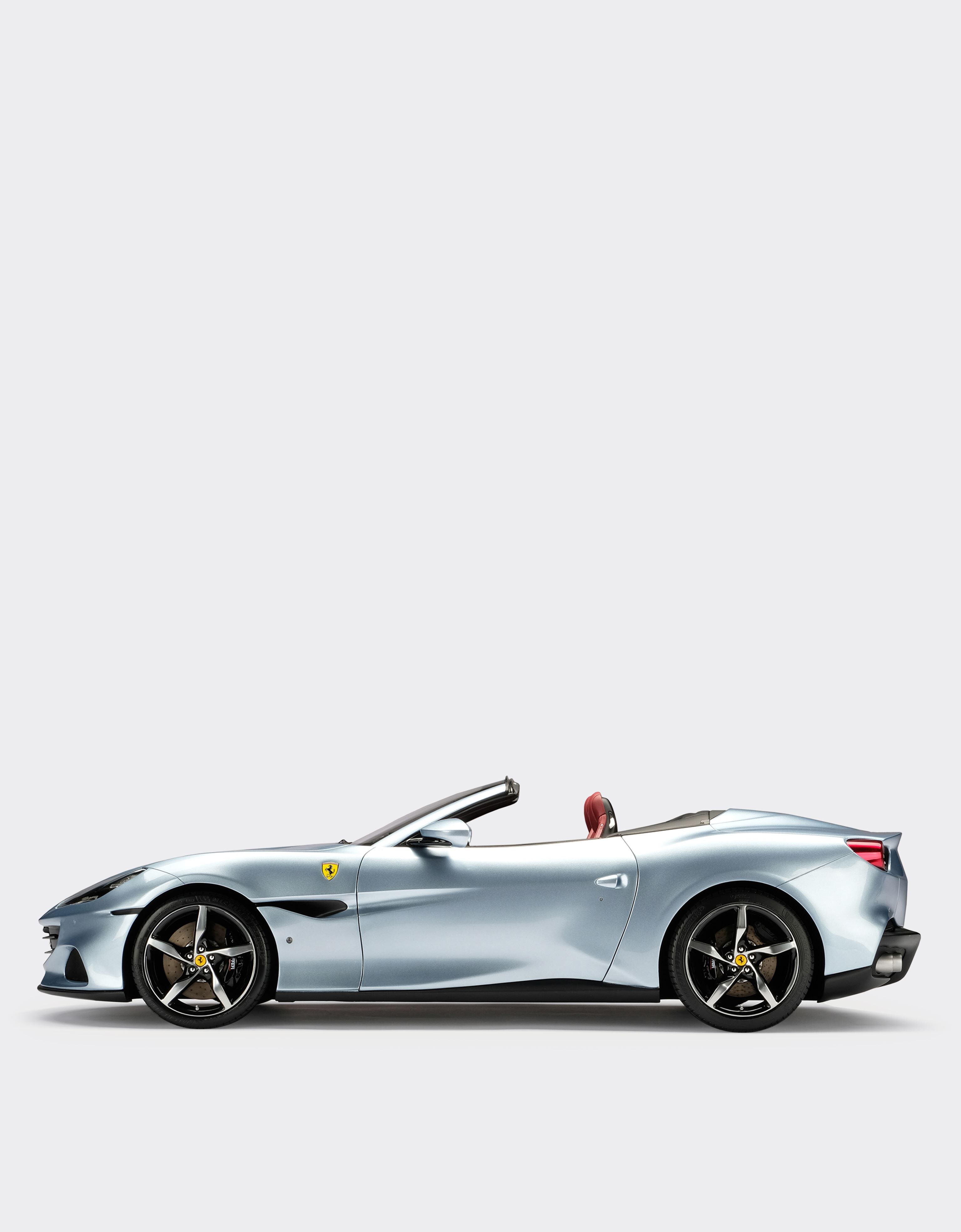 Ferrari 1:8 法拉利 Portofino M 模型车 苏格兰蓝色 F0575f