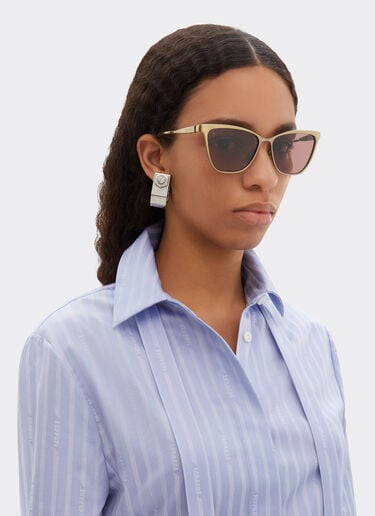 Ferrari Lunettes de soleil Ferrari en métal  gris/marron brossé avec verres polarisés rouges Ingrid LA0KWf