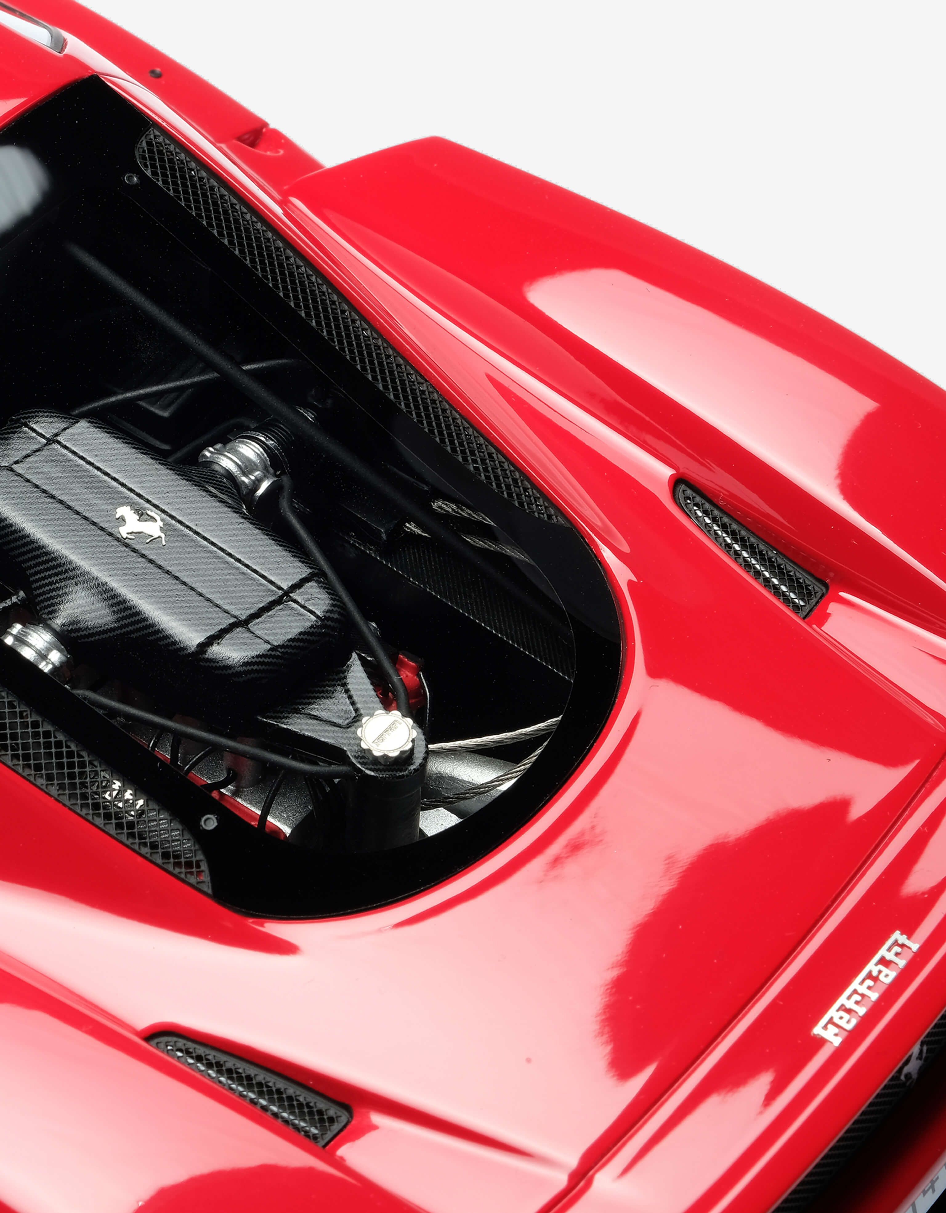 Ferrari Modellauto Ferrari Enzo im Maßstab 1:18 Rot L7814f