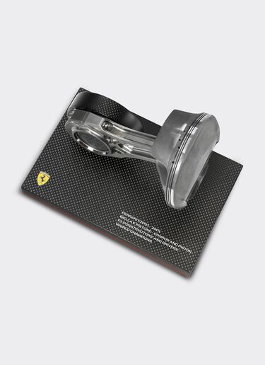 Ferrari Original connecting rod and piston set from the F2001, winner of the 2001 Constructors' and Drivers' Championships Black 47402f