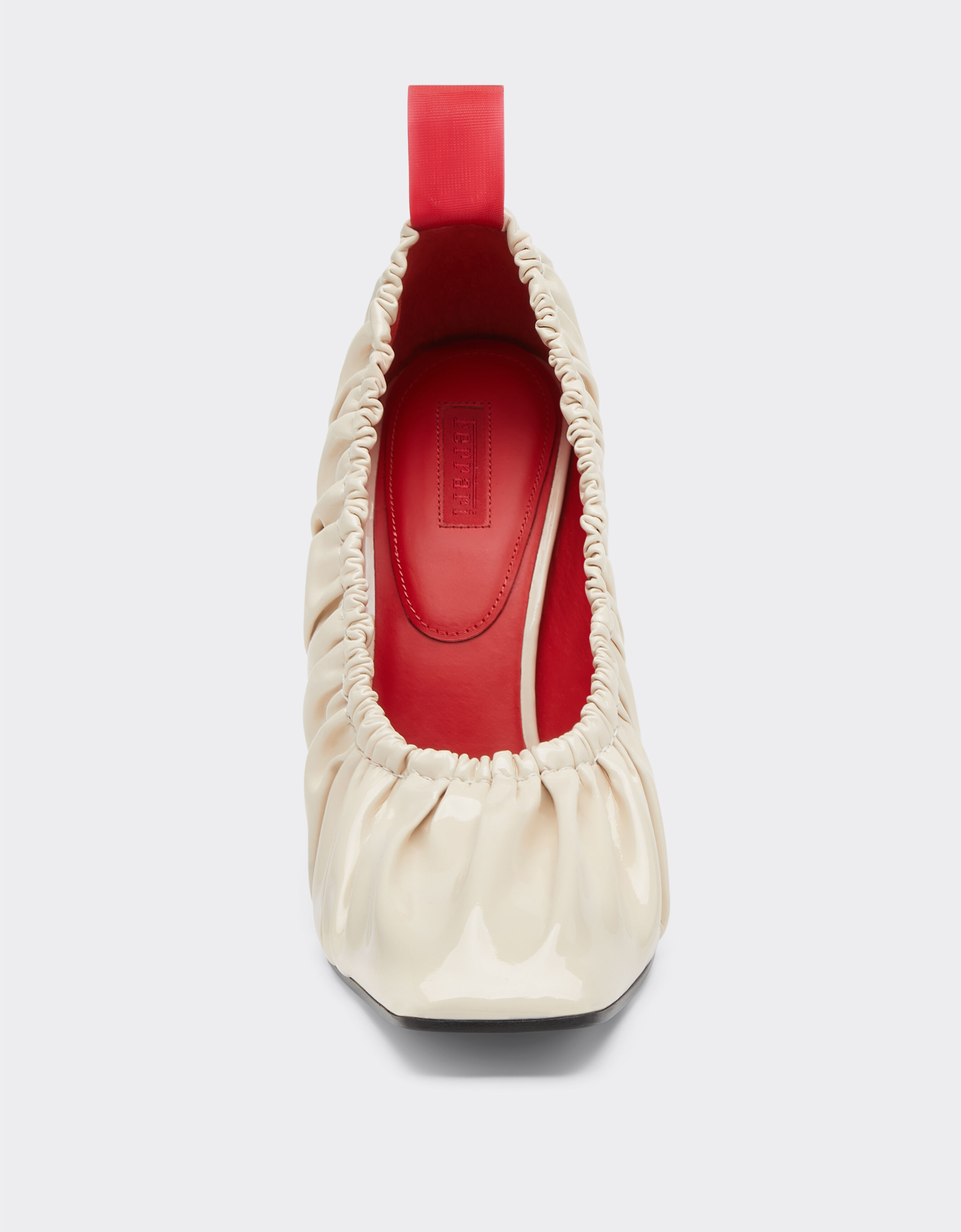 Ferrari Patent leather curled pump shoe Ivory 21447f