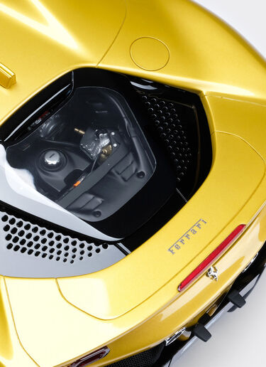 Ferrari SF90 Stradale Spider model in 1:8 scale Gold F0075f