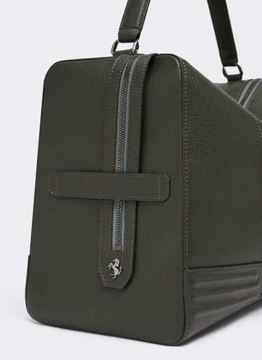 Ferrari Borsa duffle in pelle martellata Verde Militare 21371f