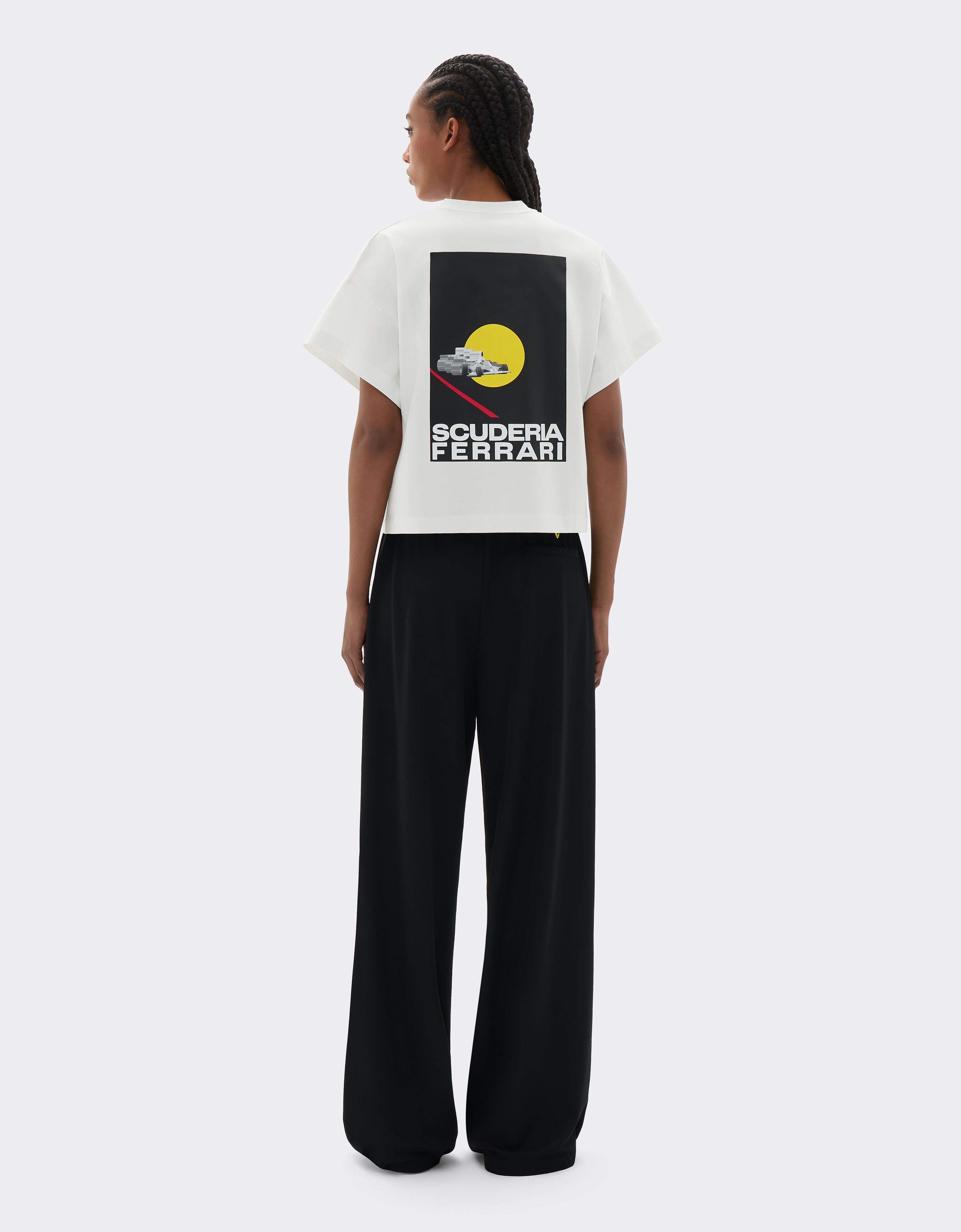  T-Shirt mit Scuderia-Ferrari-Grafik Avorio SJWTH0084JCO0024f