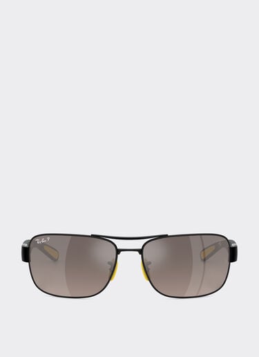 Ray-Ban for Scuderia Ferrari RB3763M in black metal and plastic with polarised mirror gradient grey lenses Ferrari Ray-Ban for Scuderia Ferrari RB3763M in black metal and plastic with polarised mirror gradient grey lenses Black LA01Df