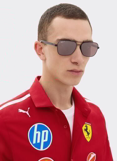 Ray-Ban for Scuderia Ferrari RB8336M in black metal and dark carbon fibre with polarised silver mirror purple lenses Ferrari Ray-Ban for Scuderia Ferrari RB8336M in black metal and dark carbon fibre with polarised silver mirror purple lenses Black LA02If