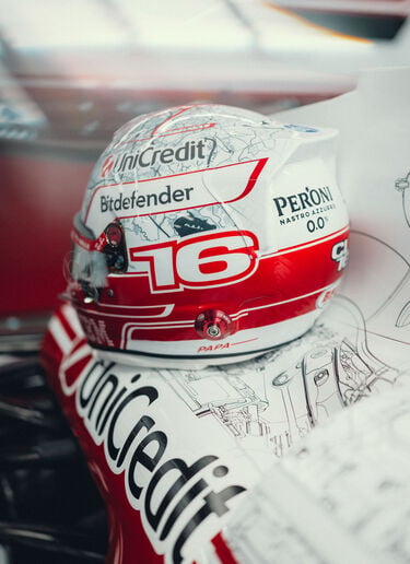 Ferrari Charles Leclerc 1:1 Special Edition Helmet for the 2026 Austin Grand Prix Multicolor LO0R3059EXT0001f