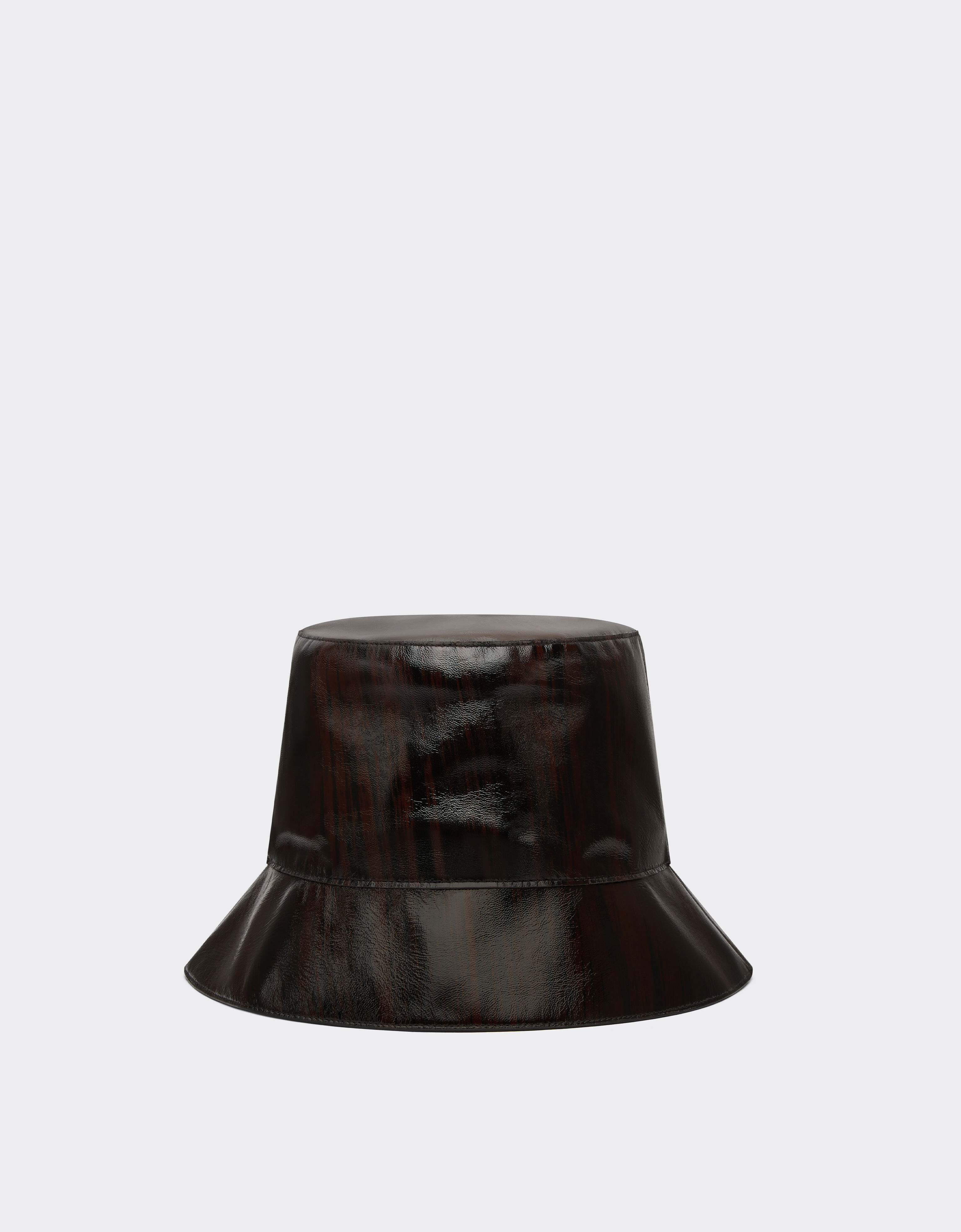 Ferrari Bucket Hat aus Glanzleder mit Brushed-Motiv Dark Brown 21218f