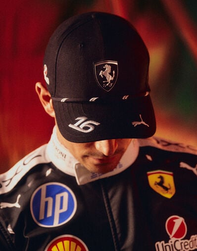 Leclerc Replica Ferrari baseball cap for the 2026 Singapore Grand Prix Ferrari Leclerc Replica Ferrari baseball cap for the 2026 Singapore Grand Prix Black LA0CP1138EXT0001f