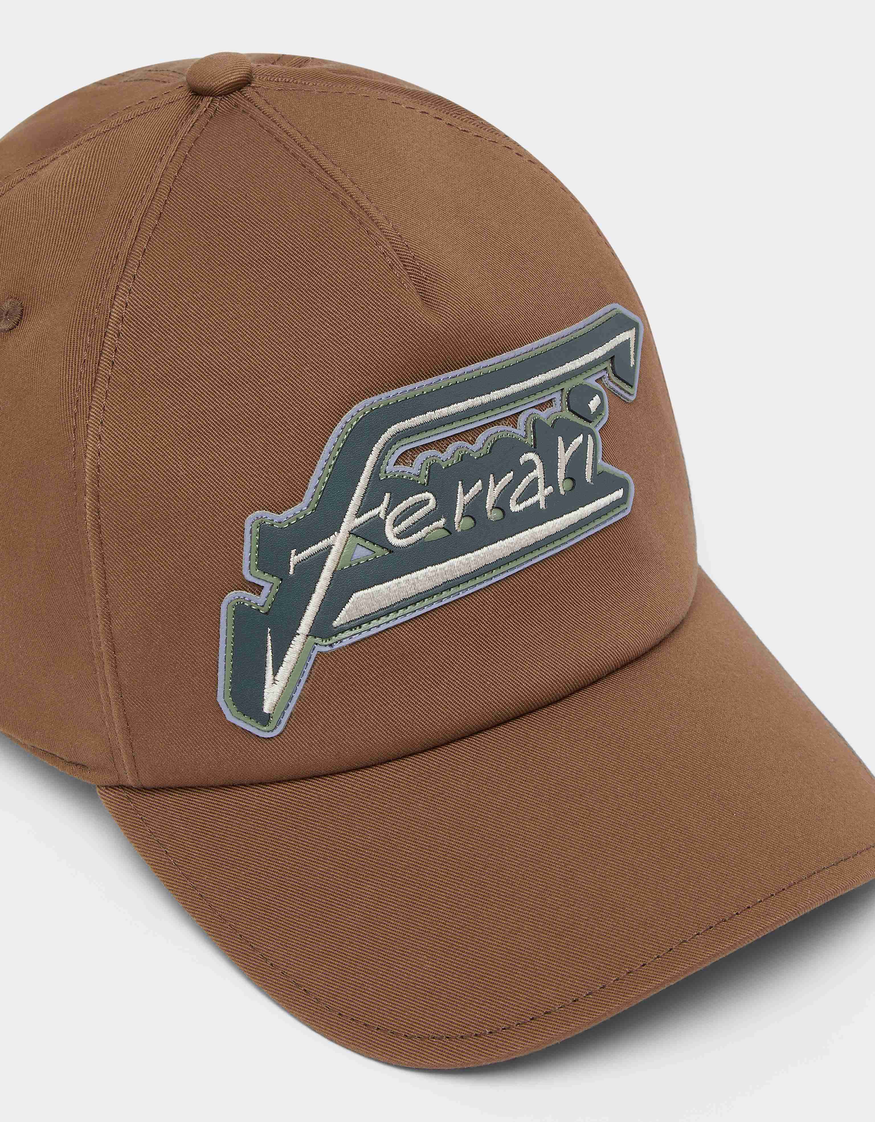 Gorra de béisbol con el logotipo de Ferrari Ferrari Gorra de béisbol con el logotipo de Ferrari Caffè CANCP0043WCO0004f