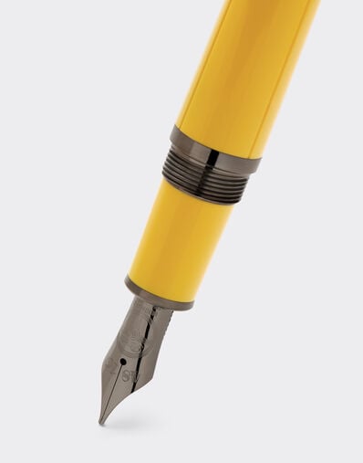 Ferrari Montblanc Great Characters Enzo Ferrari Special Edition Giallo Modena fountain pen Yellow F1595f