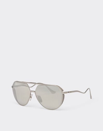 Ferrari Gafas de sol Ferrari de titanio plateado mate con cristales espejados plateados Ingrid LA02Hf