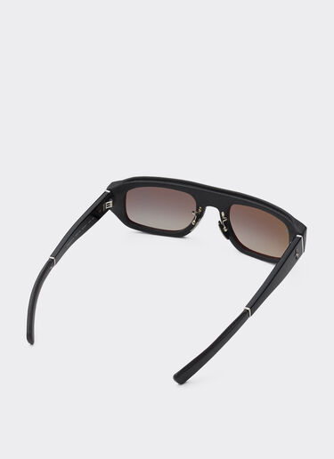 Ferrari Lunettes de soleil Ferrari en acétate et cuir noir avec verres polarisants grisés Noir F1541f