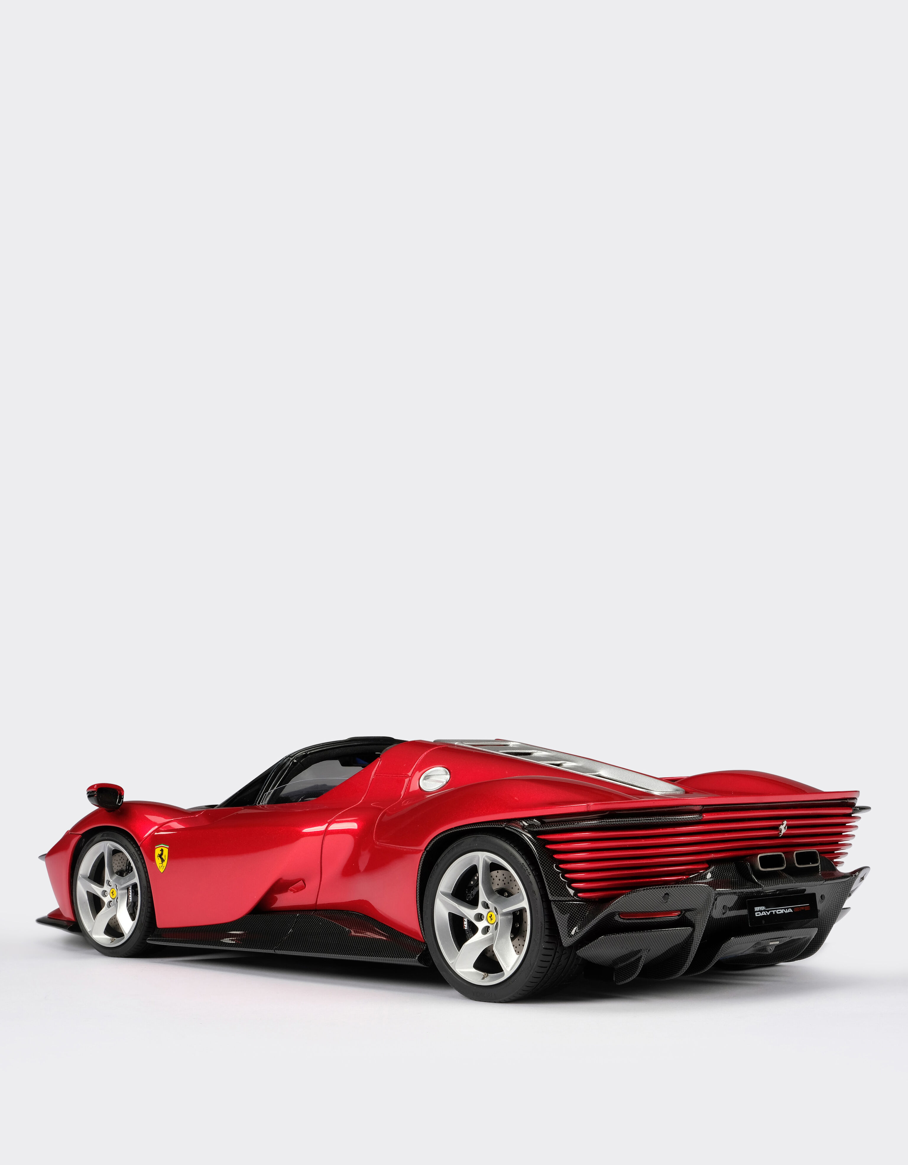 Ferrari Ferrari Daytona SP3 1:8 scale model Red F0664f