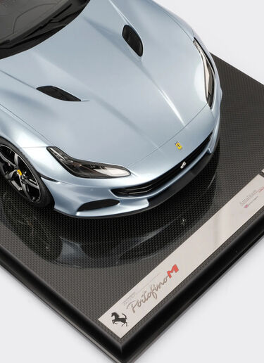 Ferrari Ferrari Portofino M 1:8 scale model Blu Scozia F0575f